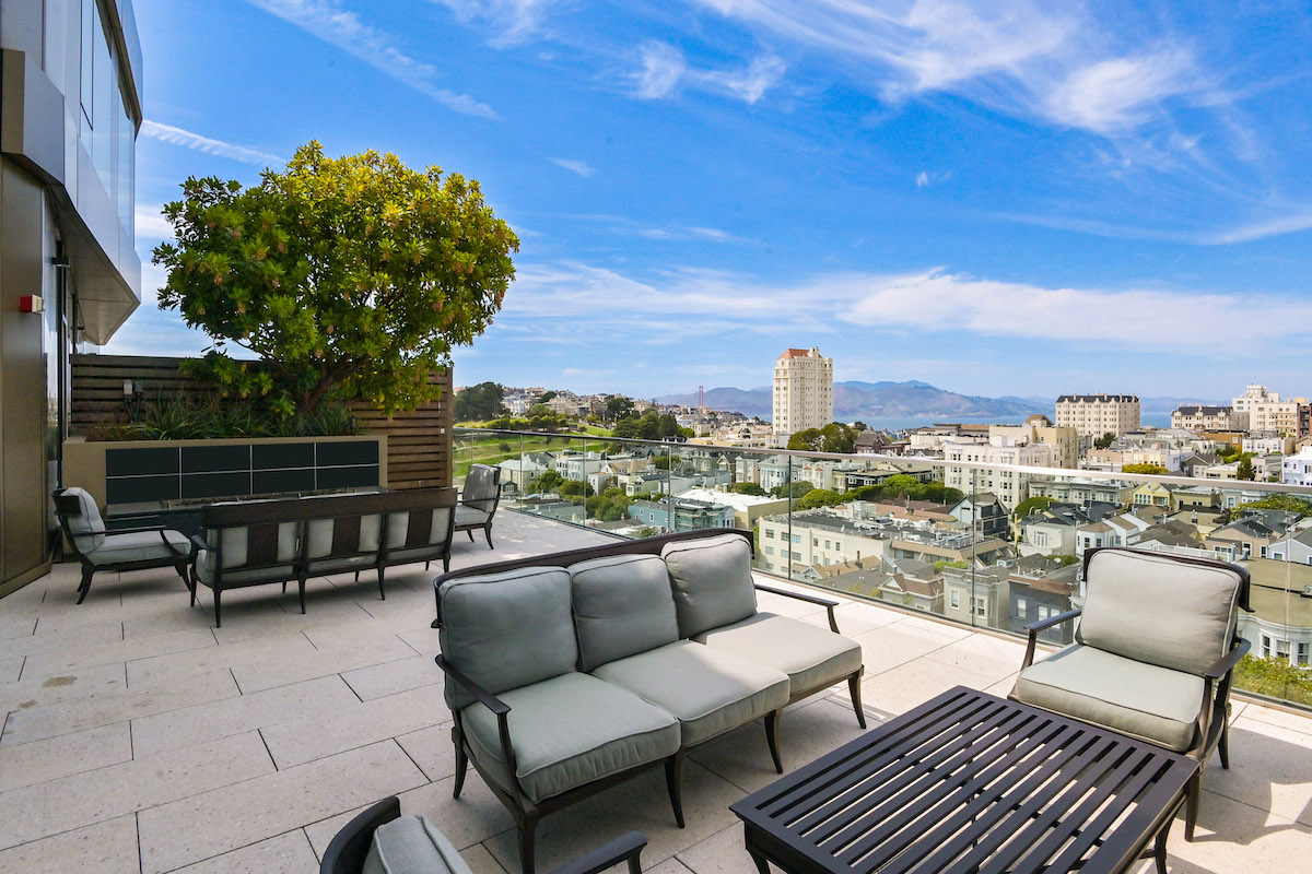 Two seating areas on view Terrace