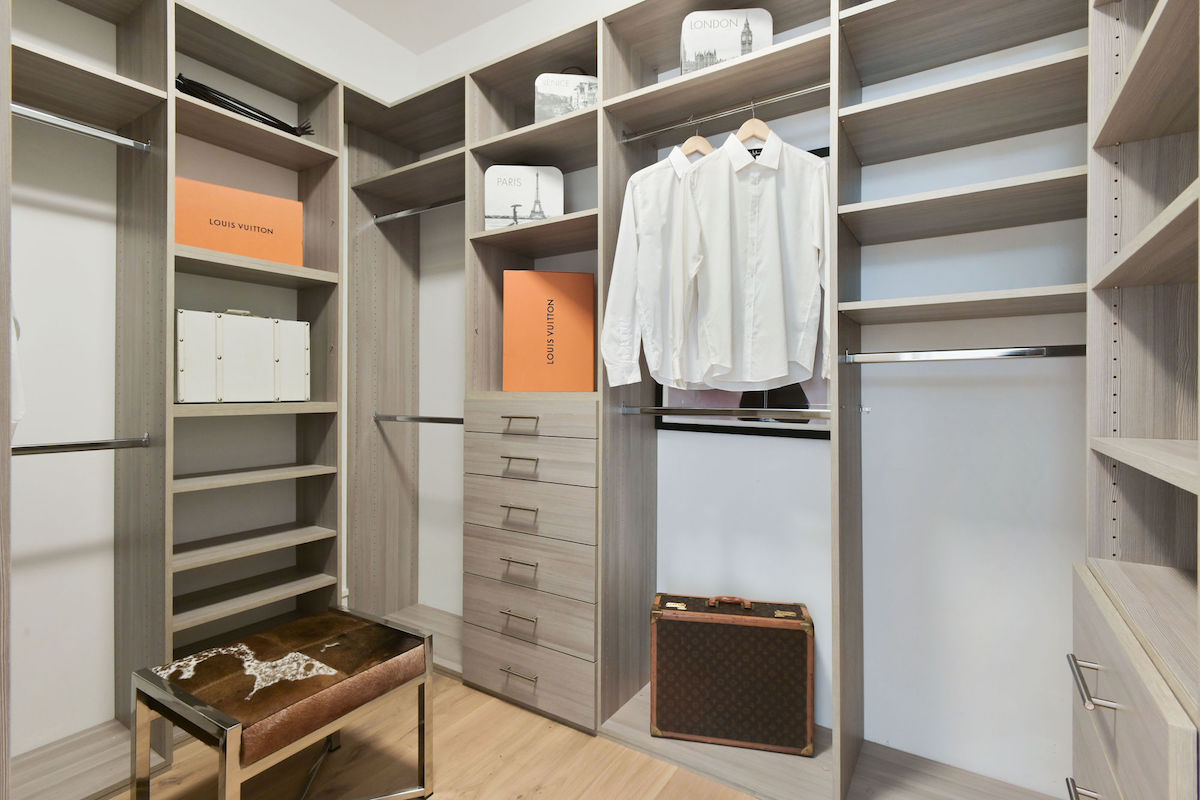 Master suite closet