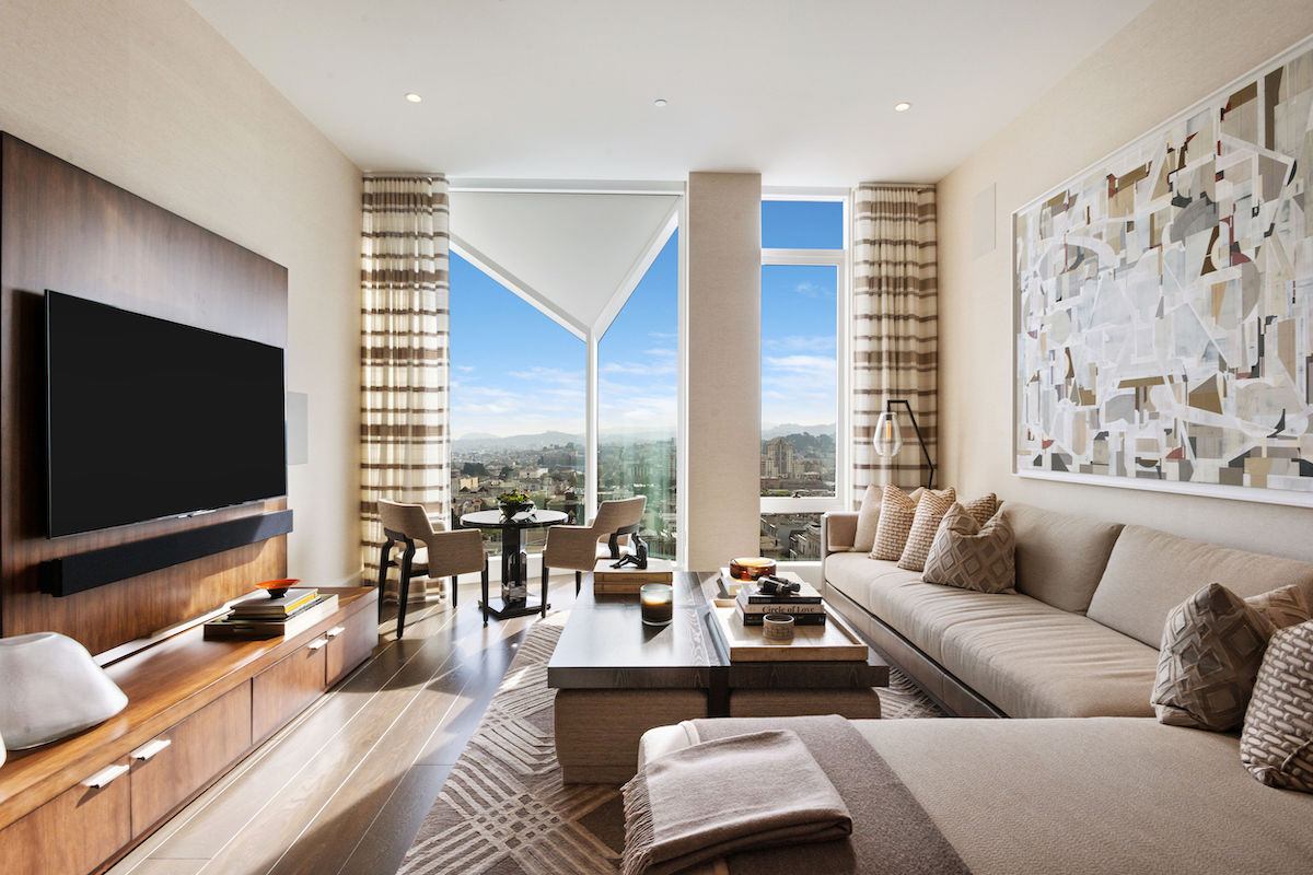 PENTHOUSE WITH SWEEPING CITY VIEWS, BATHED IN SUNLIGHT, IMPRESSIVE VOLUME,  Main Image