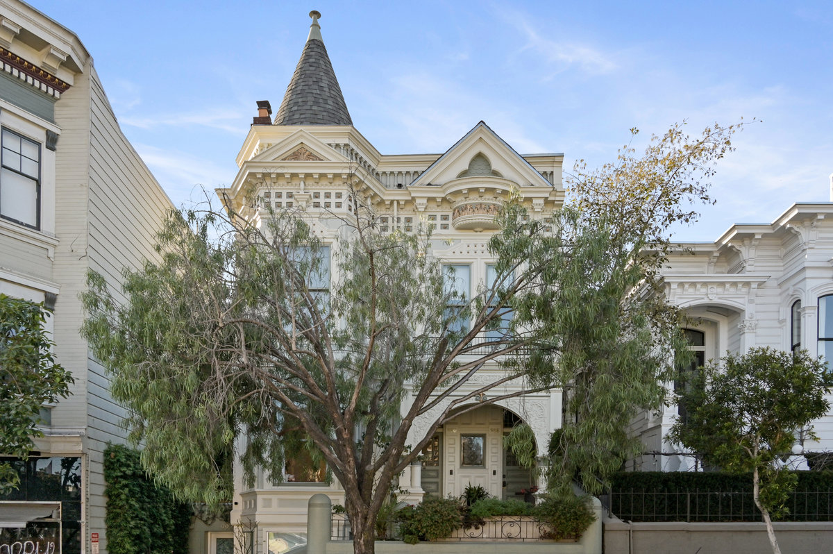 Handsomely renovated full-floor condominium in Queen Anne Victorian, 990 Guerrero ST=2022 Main Image