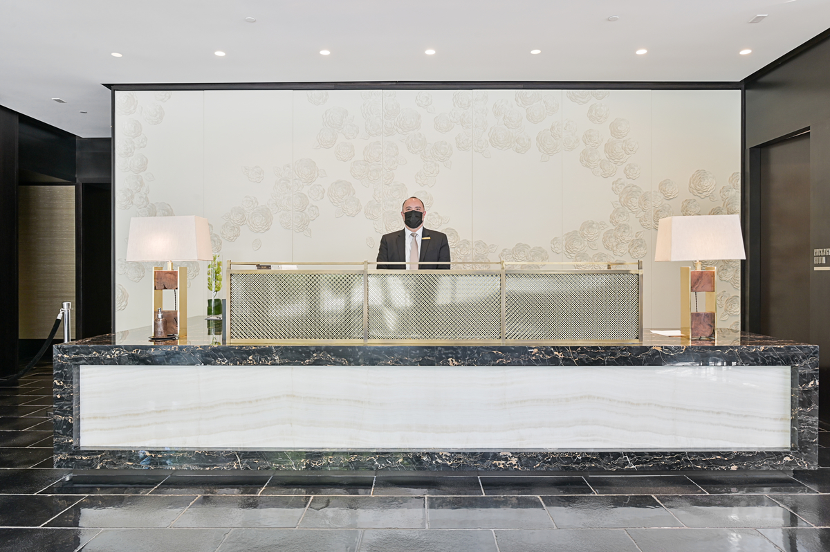 Reception desk with 24/7 attendant
