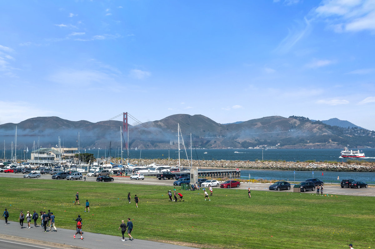Marina Green, Golden Gate Bridge, Marin Headlands views from the living/dining room