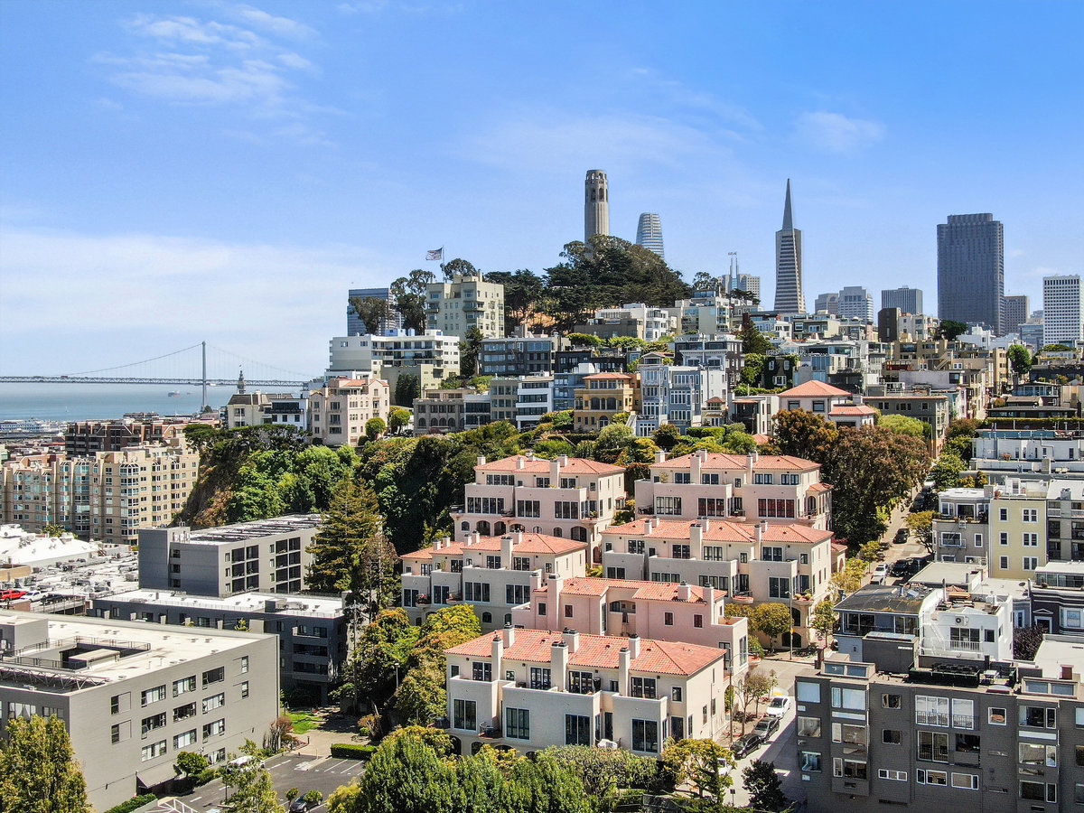 Telegraph Terrace, in the visually exciting Telegraph Hill neighborhood