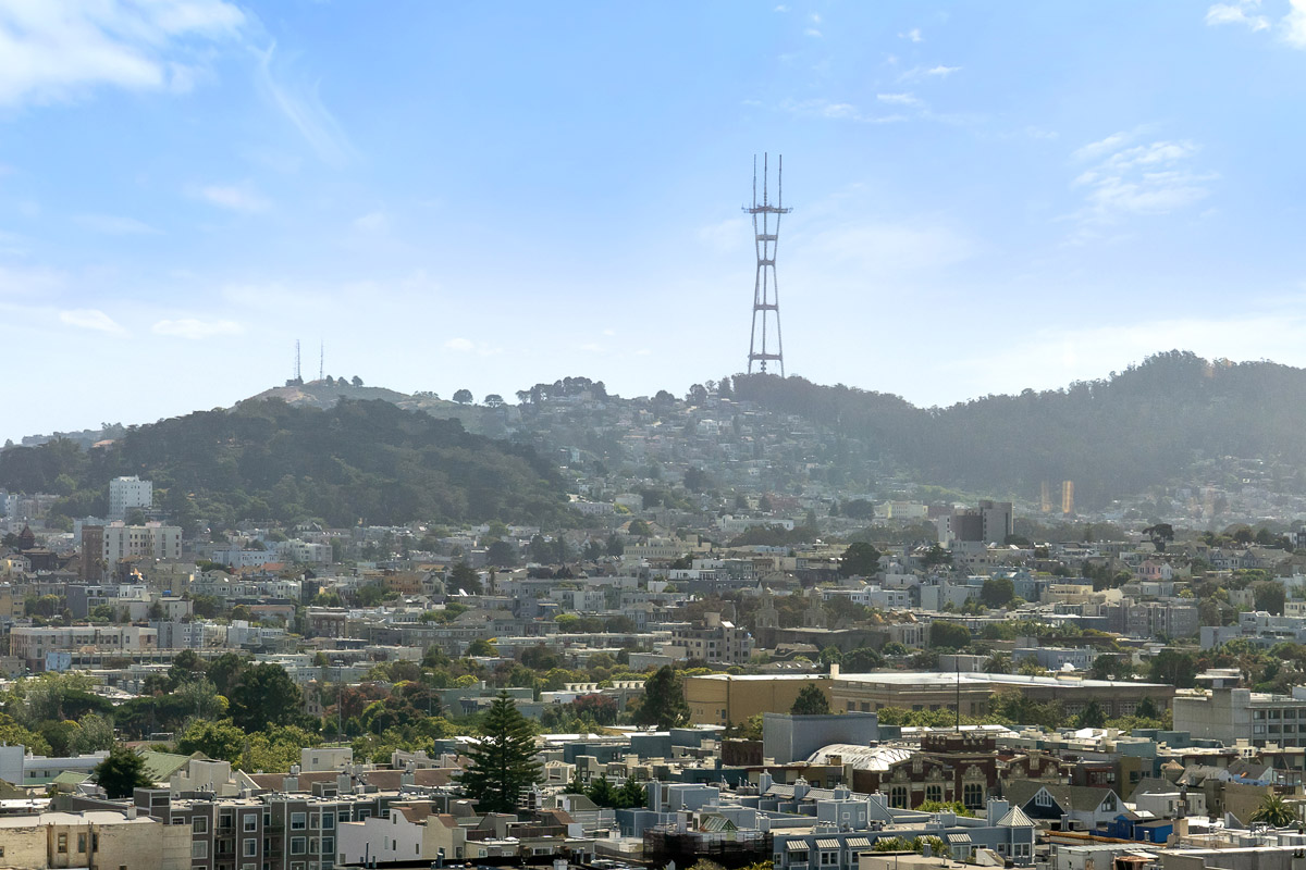 Zoomed southern image to Sutro Tower, Twin Peaks