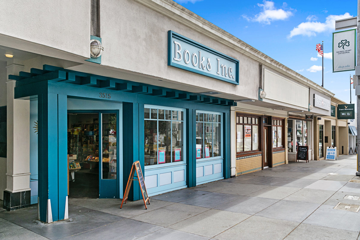 Books Inc in Laurel Village
