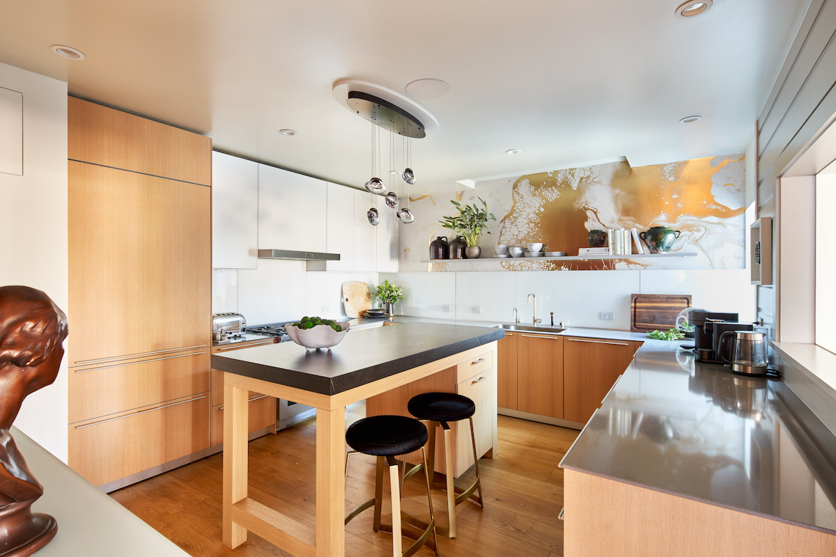 Artistic and functional kitchen